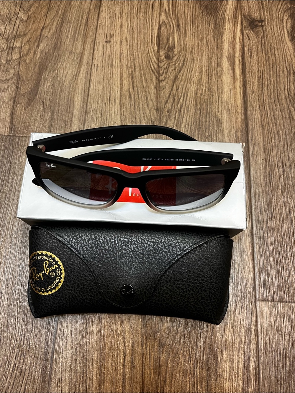 Ray-Ban RB4165 Justin Rectangular Sunglasses Black Frame Gray Lens Authentic